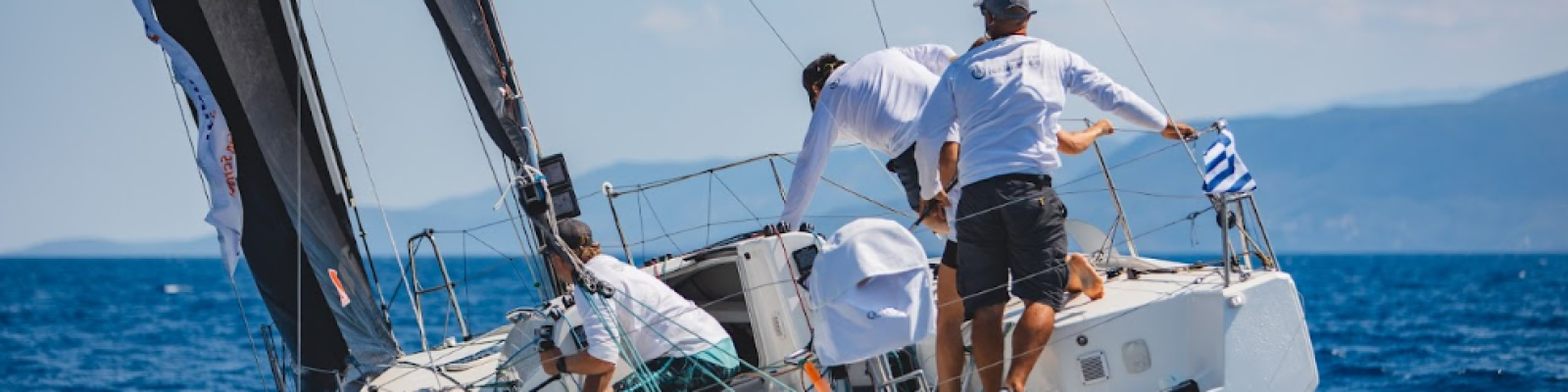 performance sailing school